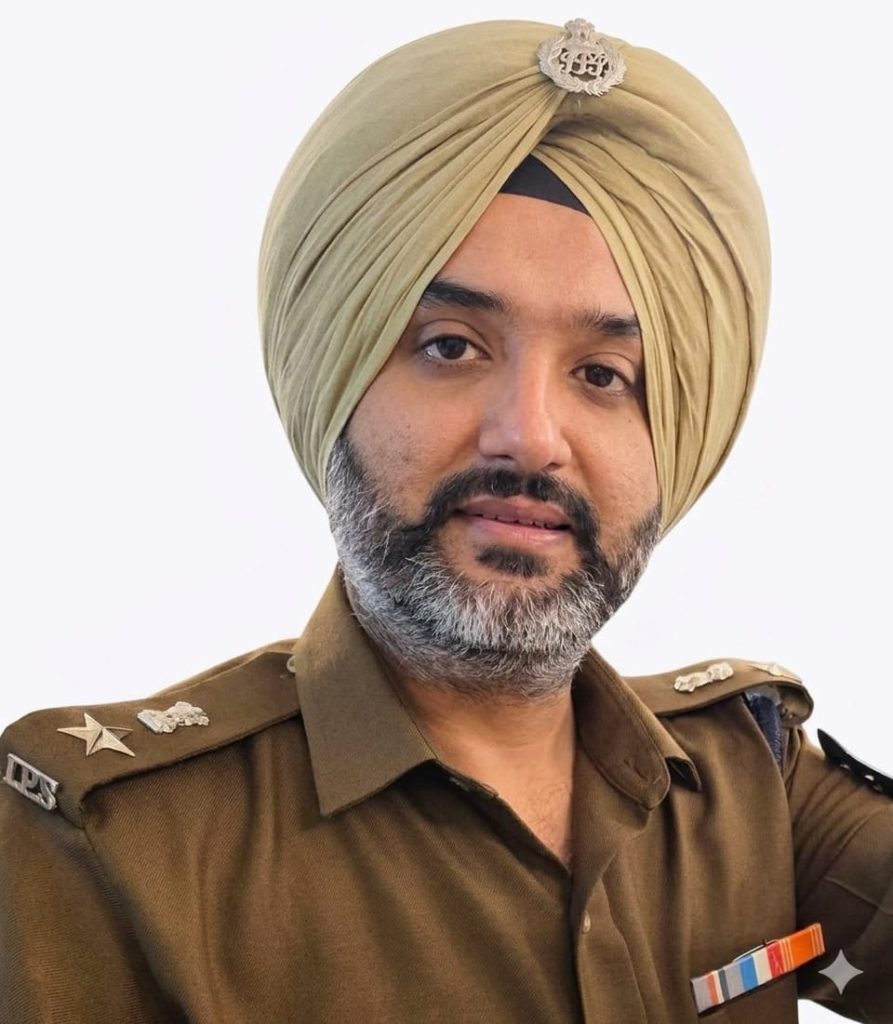 DR.GURKARAN SINGH (SUPERINTEDENT OF POLICE REWA